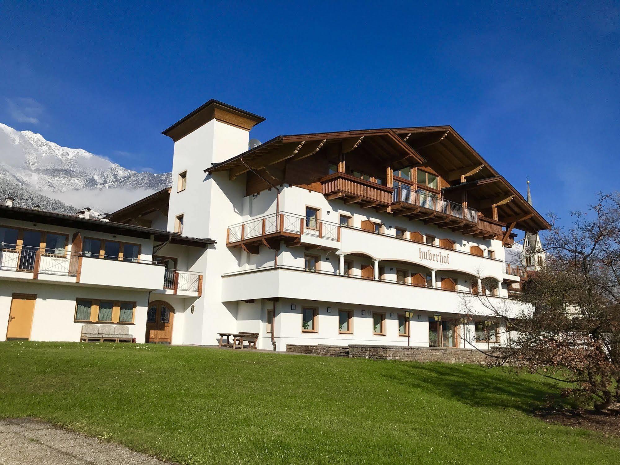 Hotel Huberhof Innsbruck Exterior foto